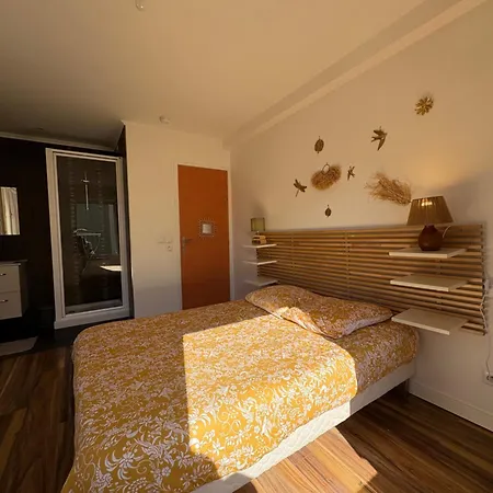 Design Proche Paris Apartment *